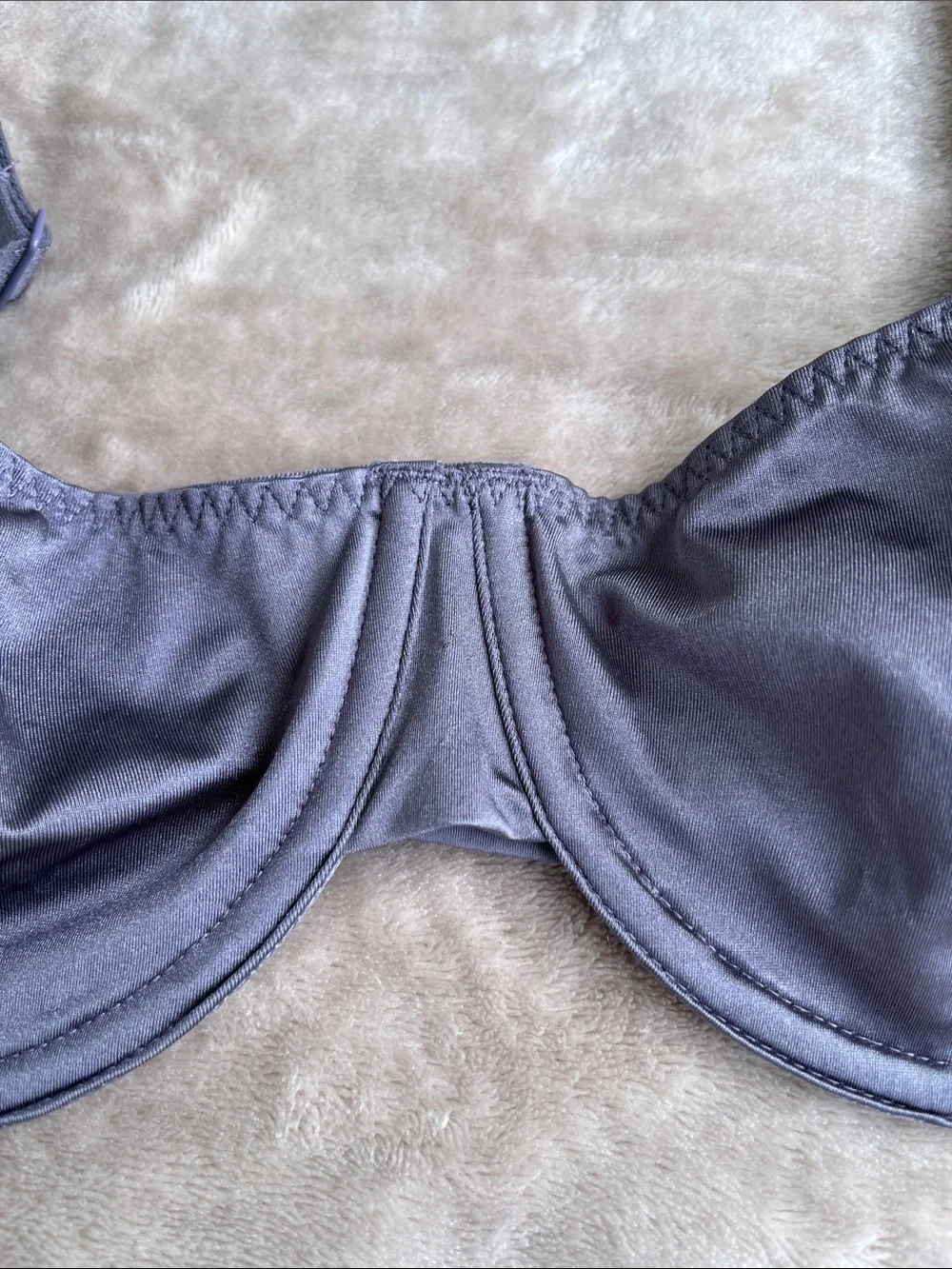 SKIMS Unlined Balconette Bra, Size 36C - Picture 4 of 12